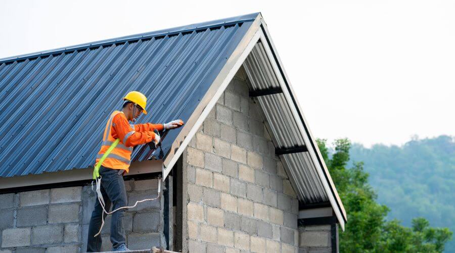 Expert Emergency Roof Repairs services in Somersville, CT